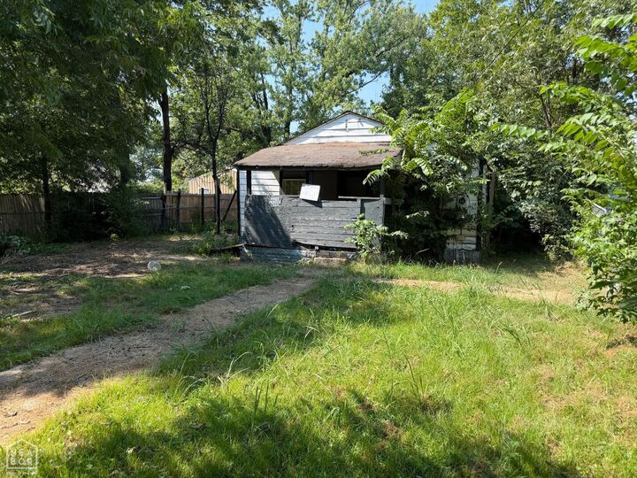Property Photo: 522 W Forrest Street AR 72401