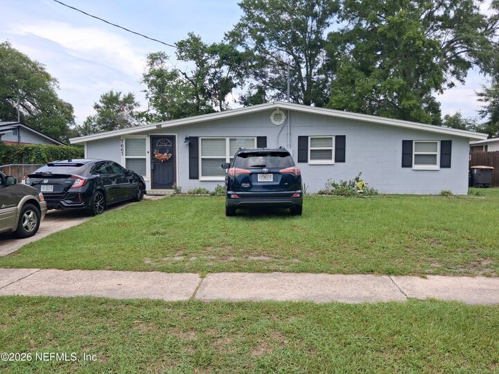 Property Photo: 7663 Falcon Street FL 32244