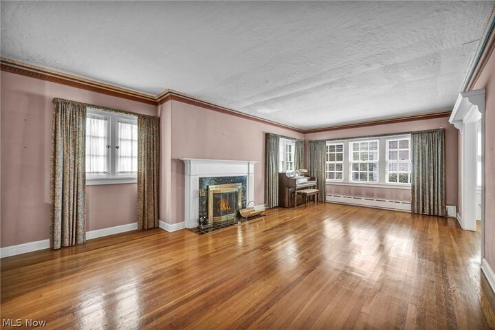 Property Photo:  3295 Glencairn Road  OH 44122 