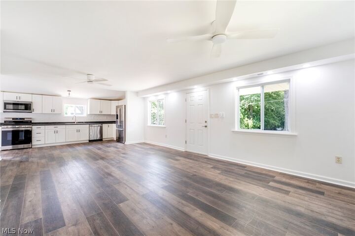 Property Photo: 9 Dravis Drive OH 44515