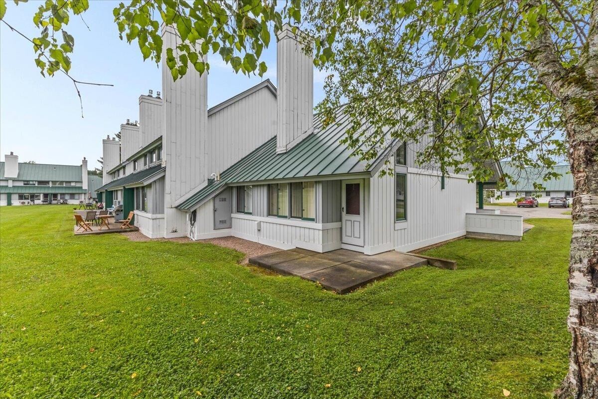 Property Photo:  185 Village Green Drive  VT 05661 