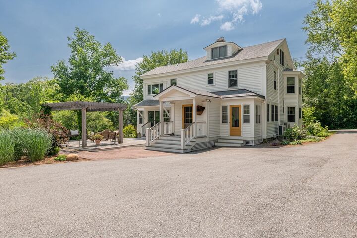 Property Photo:  212 Taconic Road  VT 05254 