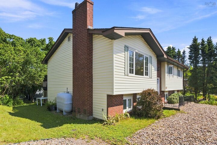 Property Photo:  2 Applewood Lane  NS B2X 2Z6 