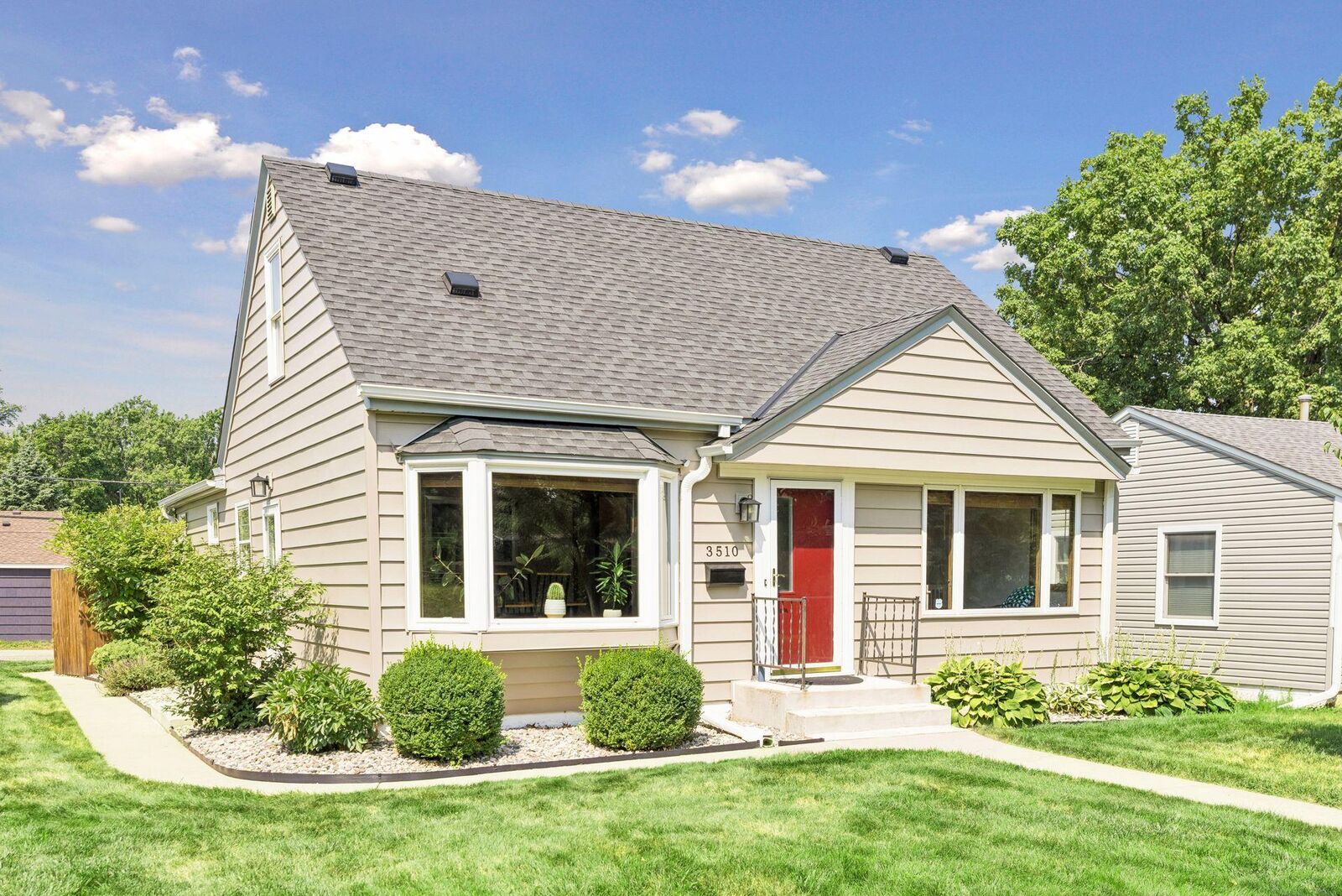 Property Photo: 3510 Sumter Avenue S MN 55426