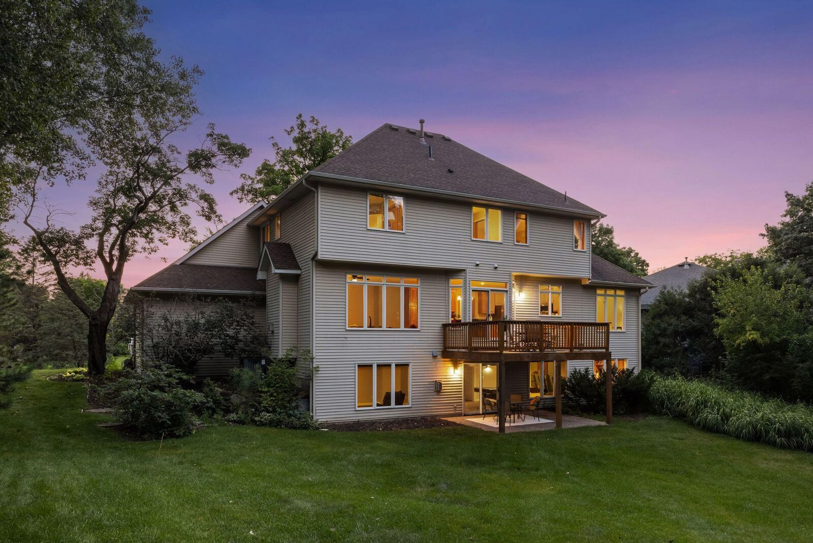Property Photo: 4172 Cashell Glen MN 55122