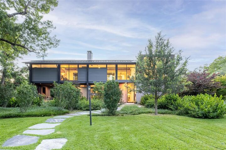 Property Photo:  8457 San Benito Way  TX 75218 