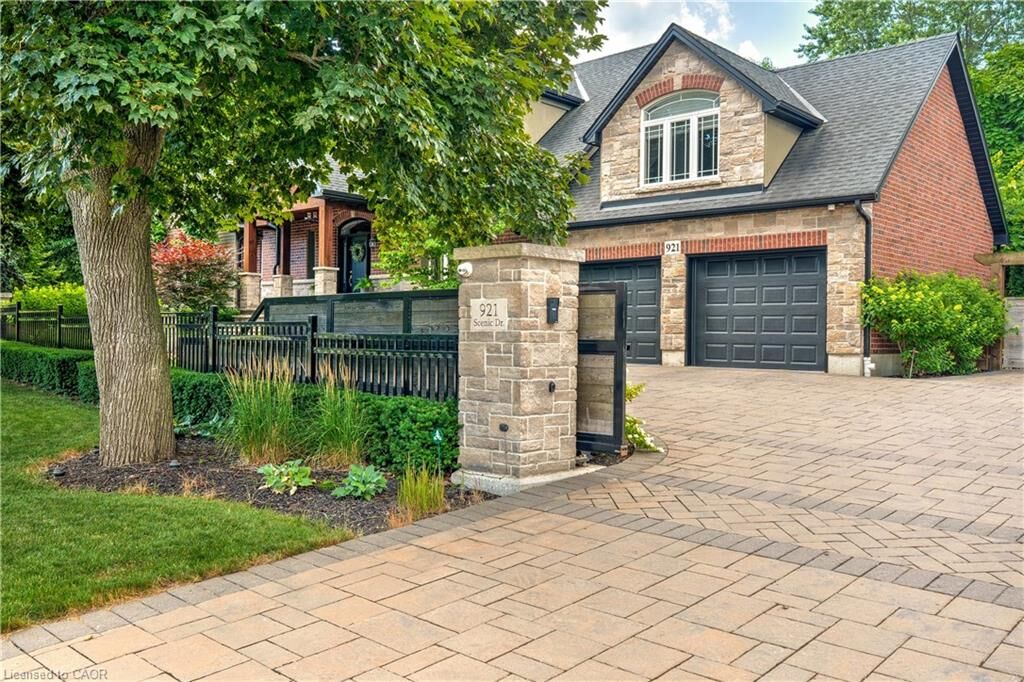 Property Photo:  921 Scenic Drive  ON L9C 1H7 