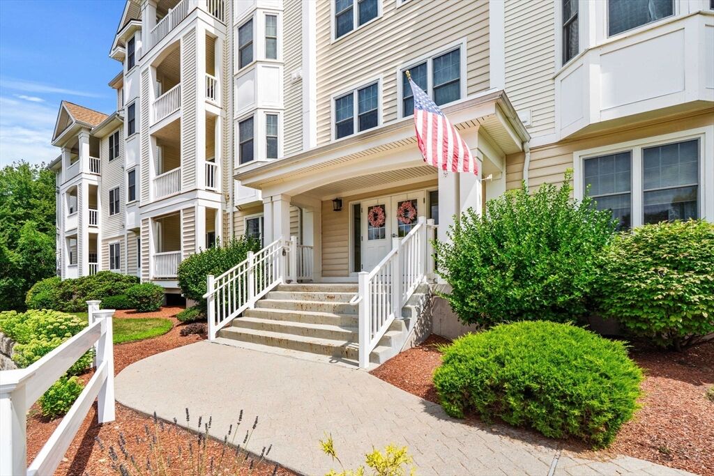 Property Photo:  33 Westchester Drive 304  MA 01830 