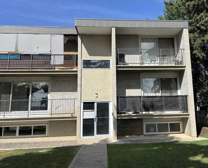 222 Mayor Magrath Drive N 2 — photo 1