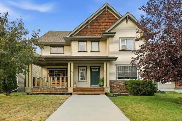Property Photo: 26 Copperpond Place SE AB T2Z 0L6
