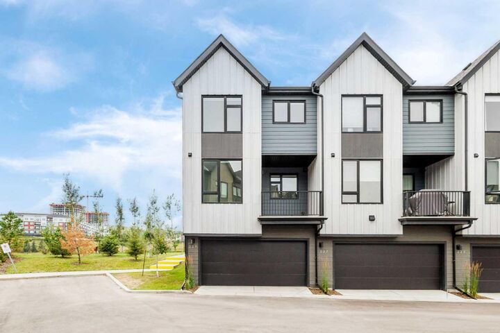 Property Photo: 85 Sage Hill Heights NW 229 AB T3R 2E5