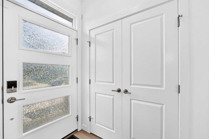 Property Photo:  125 Herron Mews NE  AB T3P 1Y8 