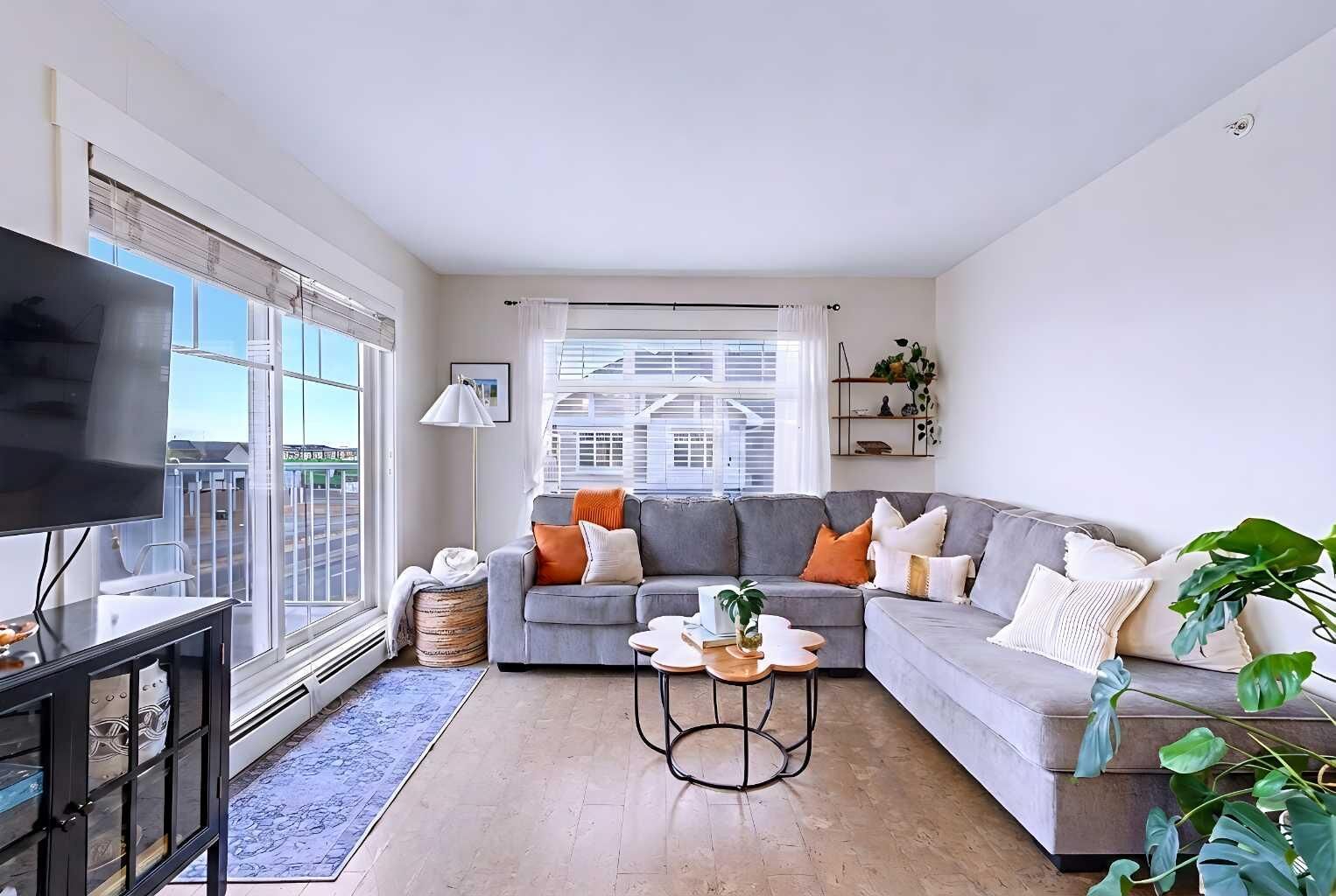 Property Photo: 155 Skyview Ranch Way NE 4408 AB T3N 0L4