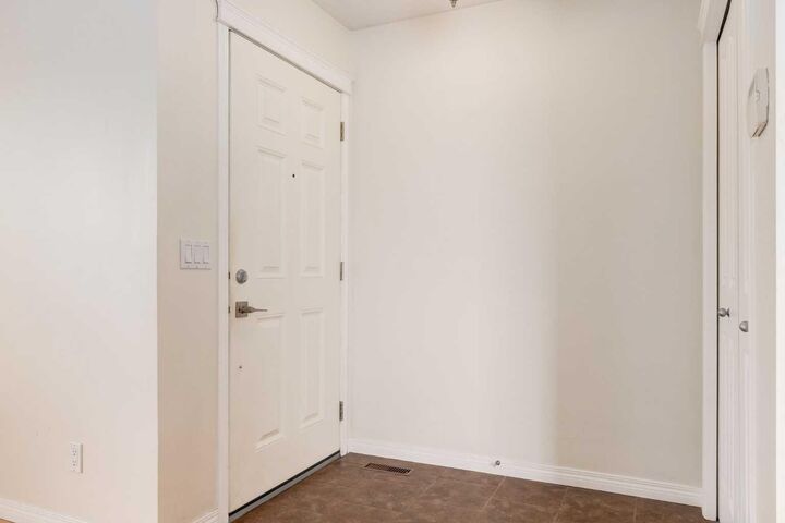 Property Photo:  2234 15A Street SE  AB T2G 3N1 