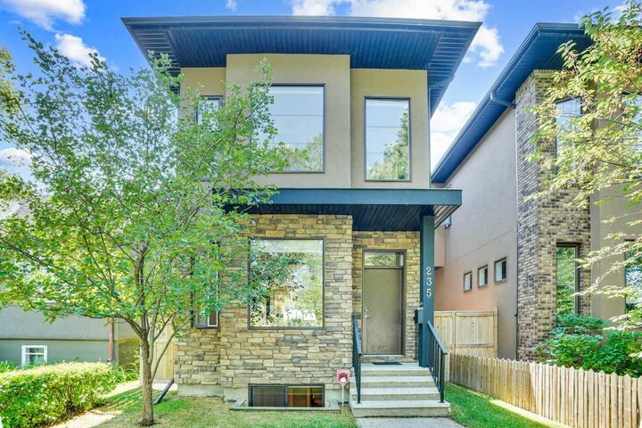 Property Photo: 235 11 Avenue NE AB T2E 0Y9