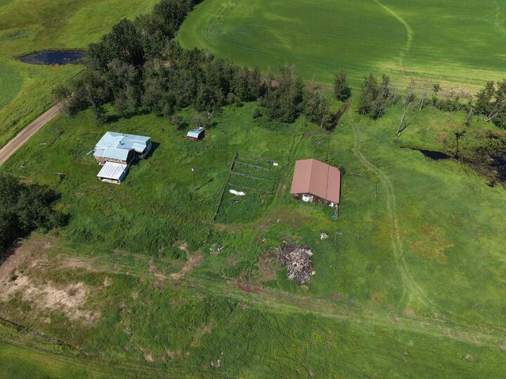 Property Photo: 523015 Range Road 43 AB T0B 2J0