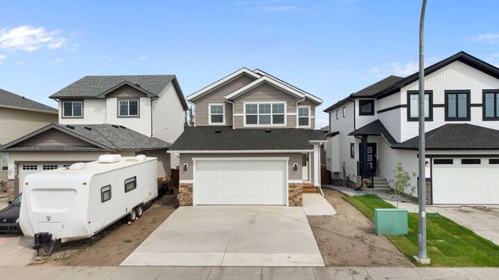 Property Photo: 156 Wildrose Green AB T1P 0C9