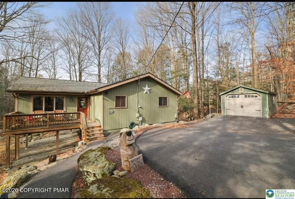 Property Photo: 107 Northgate Road PA 18436