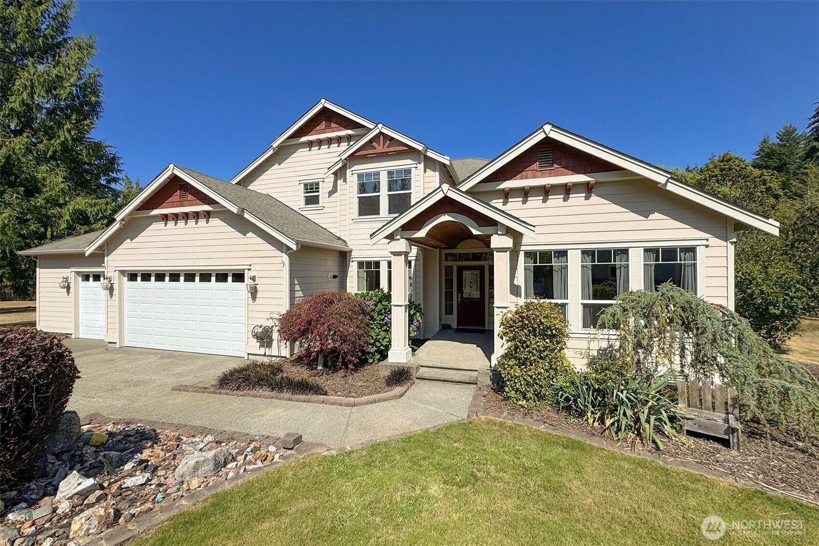 Property Photo: 1706 Lower Elwha Road WA 98363