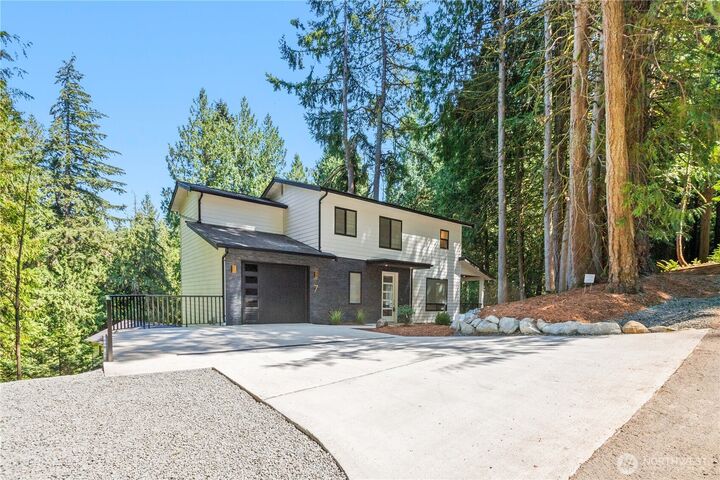 Property Photo:  7  Maple Court  WA 98229 
