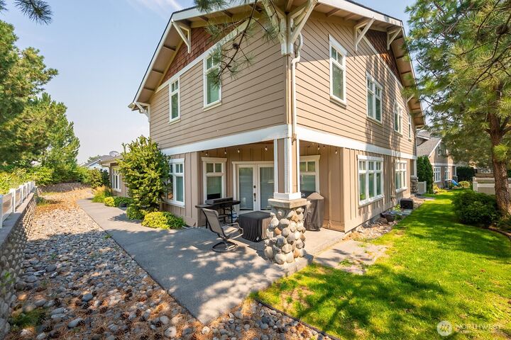 Property Photo: 6335 Murray Way NE B WA 98837