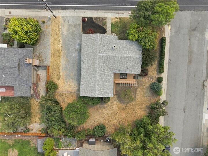 Property Photo:  12 N Western Avenue  WA 98801 