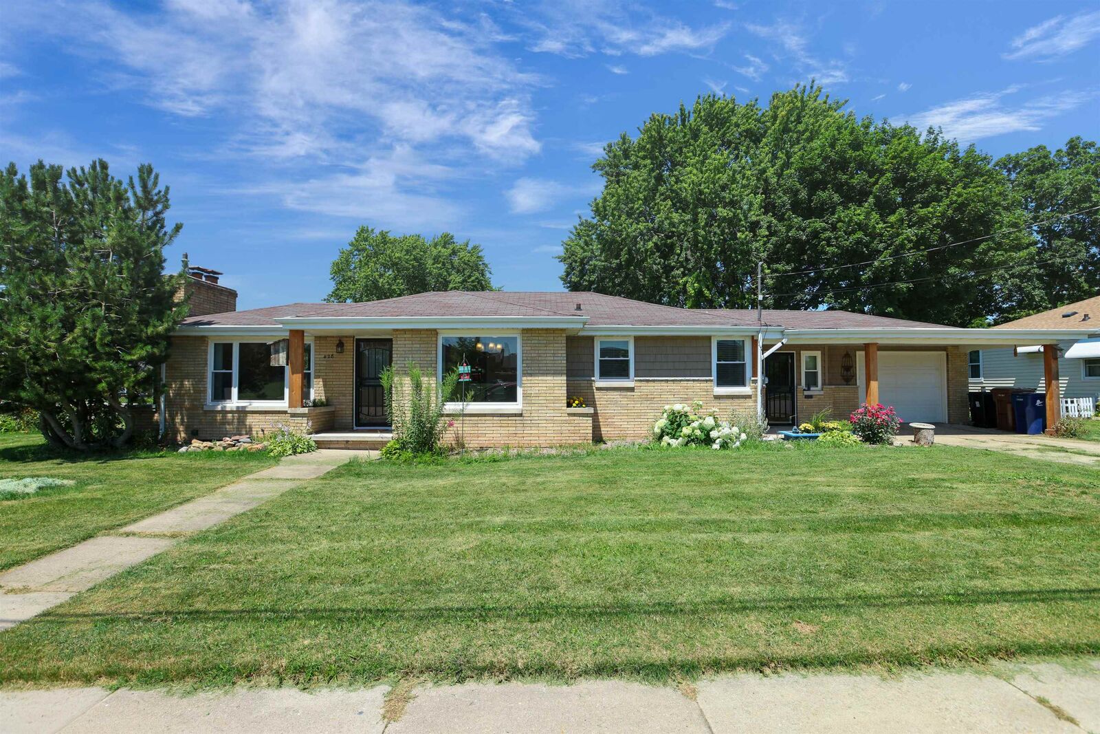 Property Photo:  428 8th Street  WI 54952 