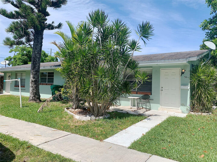 Property Photo:  511 SE 2nd Avenue South  FL 33004 