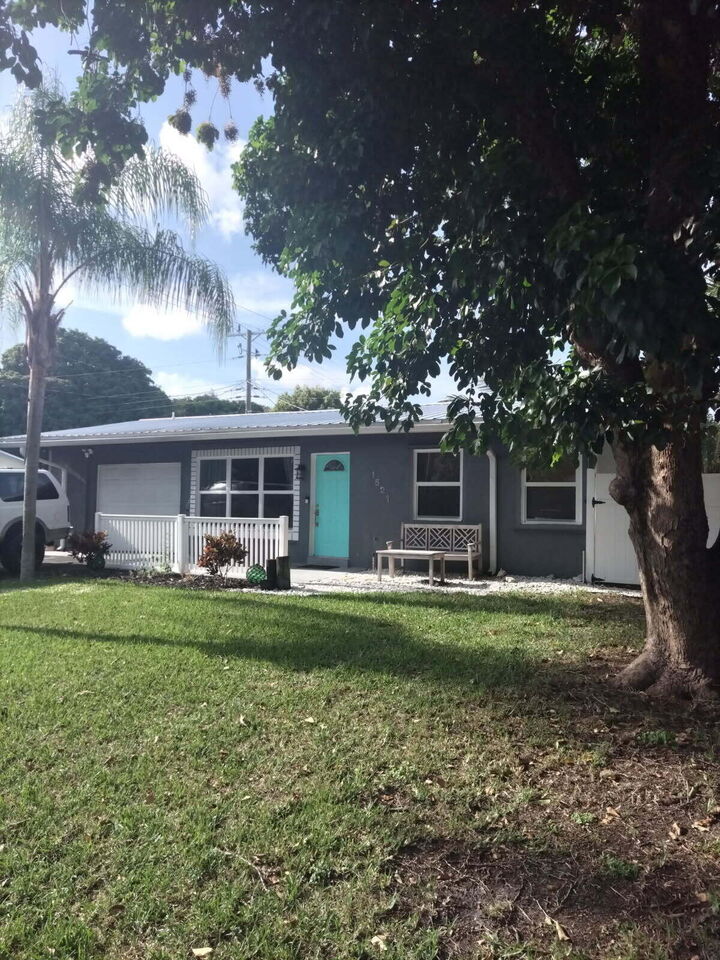 Property Photo: 1521 NE 32nd Court FL 33064