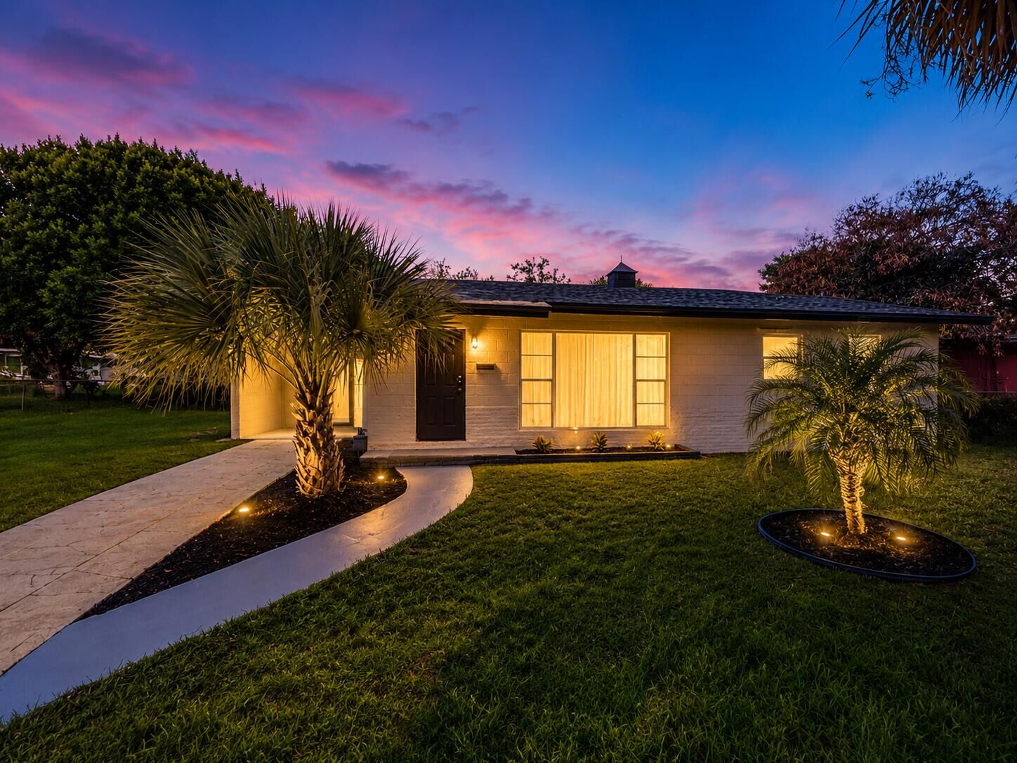 Property Photo: 1606 N 14th Street FL 34950