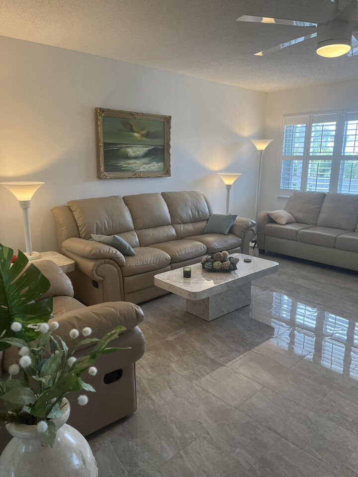 Property Photo:  3011 Exeter  FL 33434 