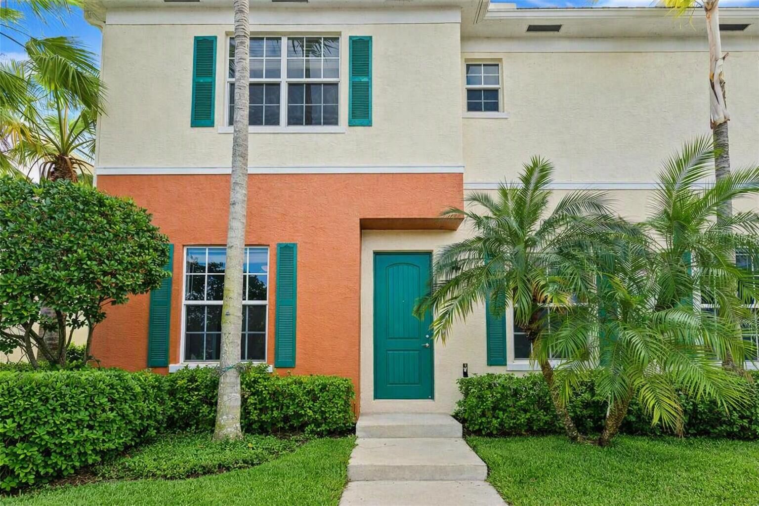 Property Photo:  259 SW 7th Street  FL 33060 