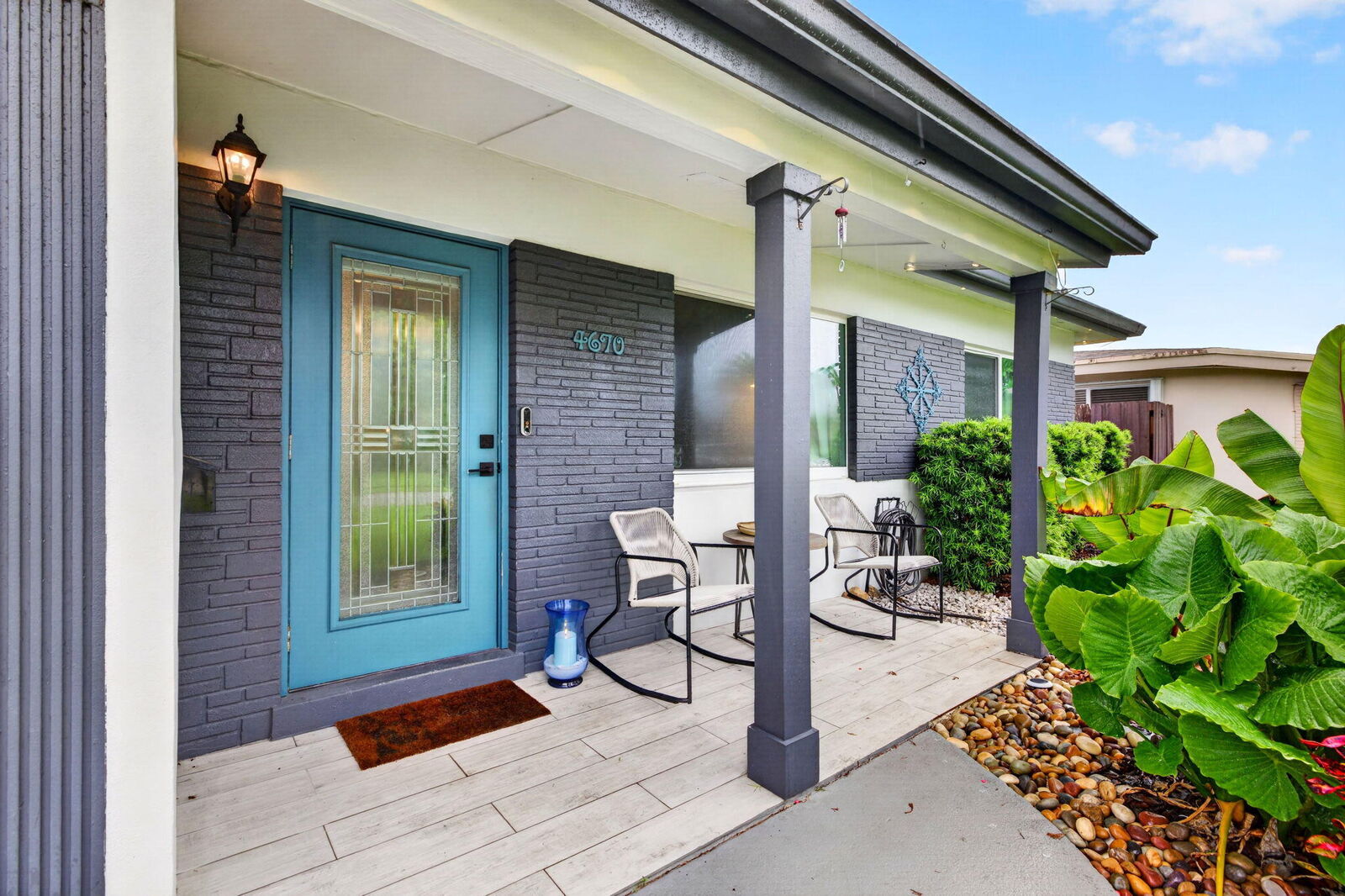 Property Photo: 4670 NE 4th Avenue FL 33334