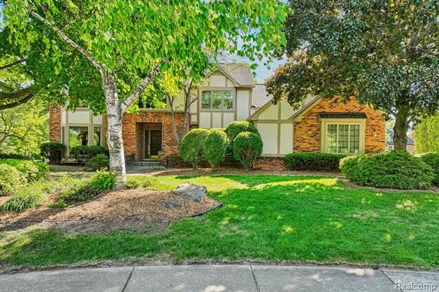 Property Photo: 4523 Rivers Edge Drive MI 48098