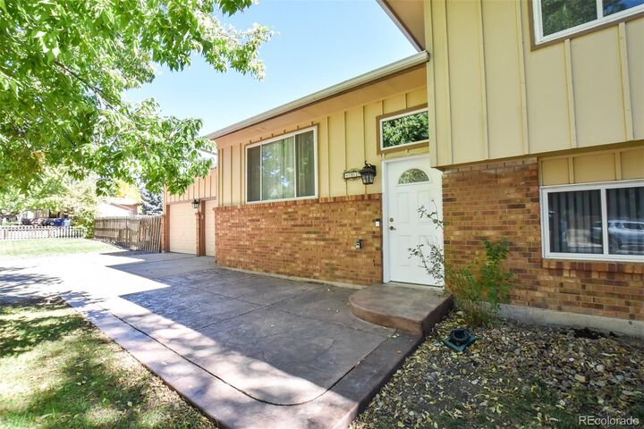 Property Photo:  4925 Hackamore Drive  CO 80918 