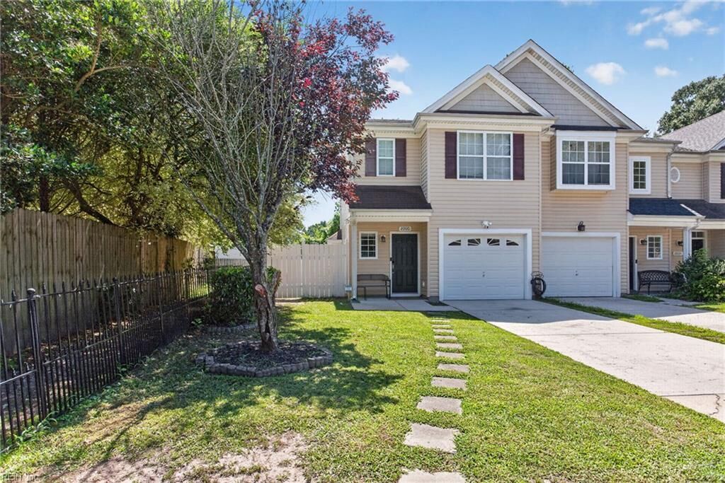 Property Photo:  2000 Paramont Ave  VA 23320 