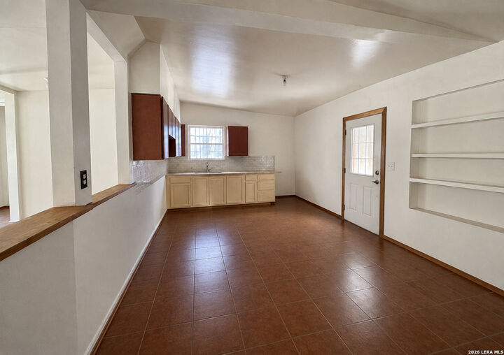 Property Photo: 314 Springvale Dr TX 78227
