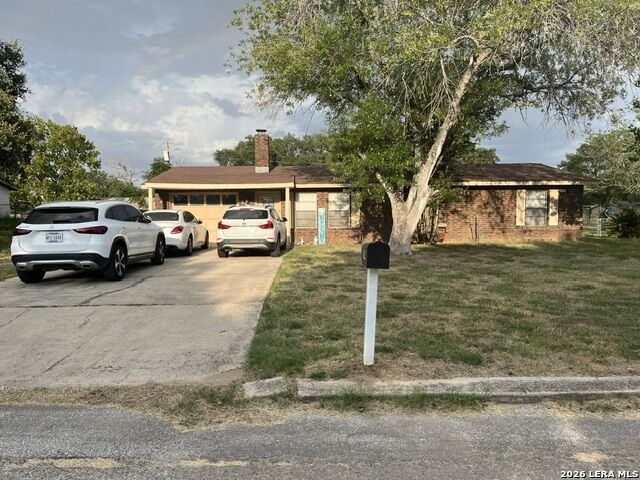 Property Photo: 504 Low Meadow TX 78064