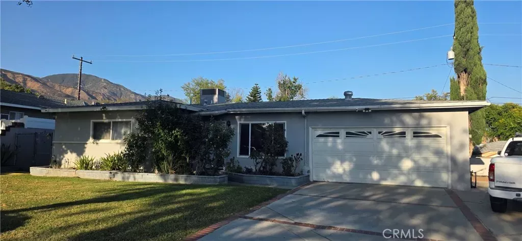 Property Photo: 5035 N Berkeley Avenue CA 92407
