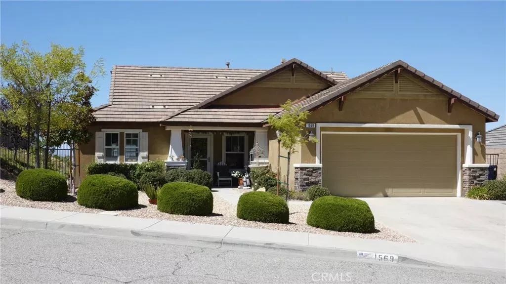 Property Photo:  1569 Angora  CA 93551 