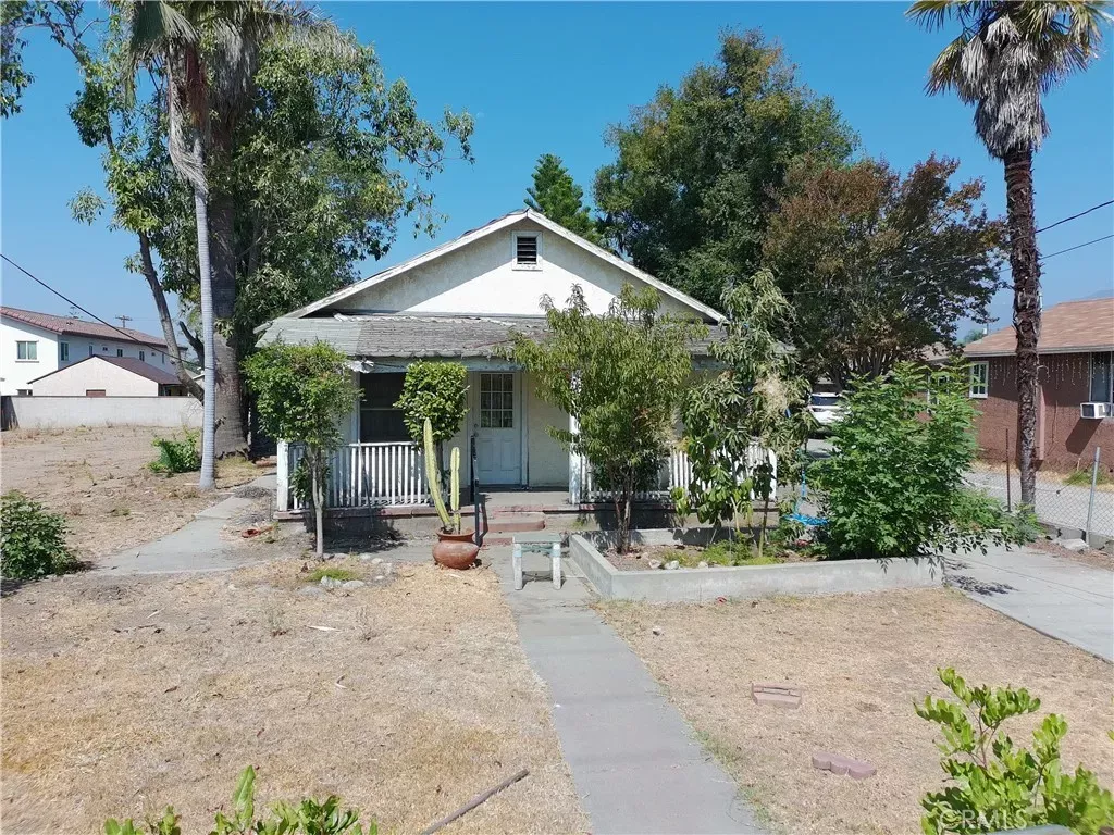 Property Photo: 313 N Pasadena CA 91702