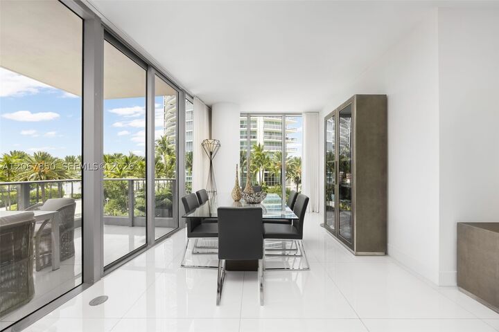 Property Photo:  801 S Pointe Dr 301  FL 33139 
