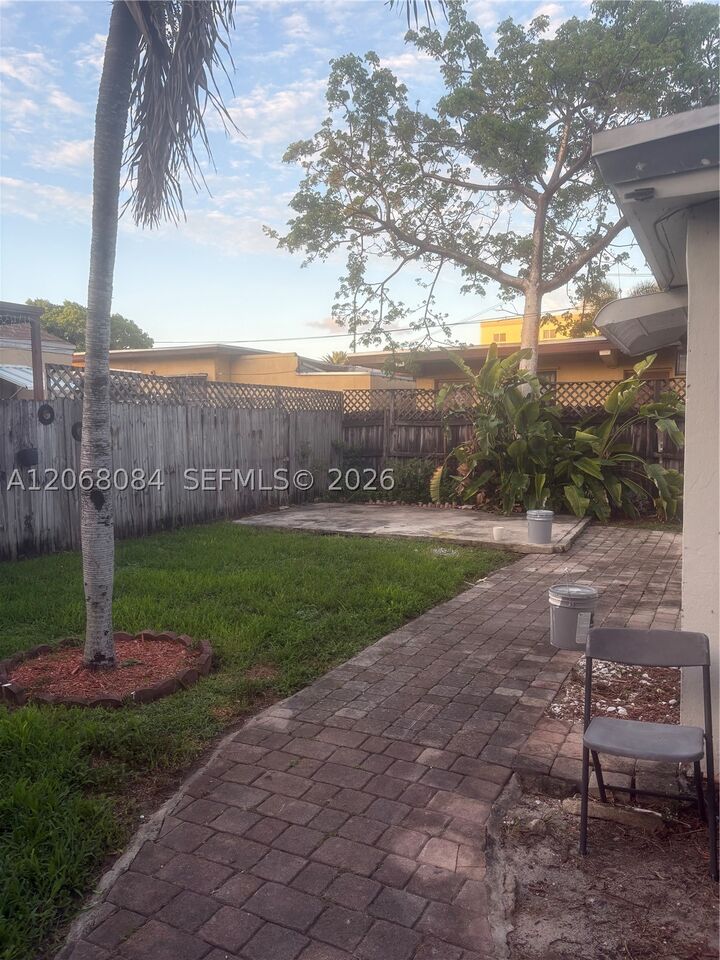 Property Photo: 1806 Funston St Rear FL 33020