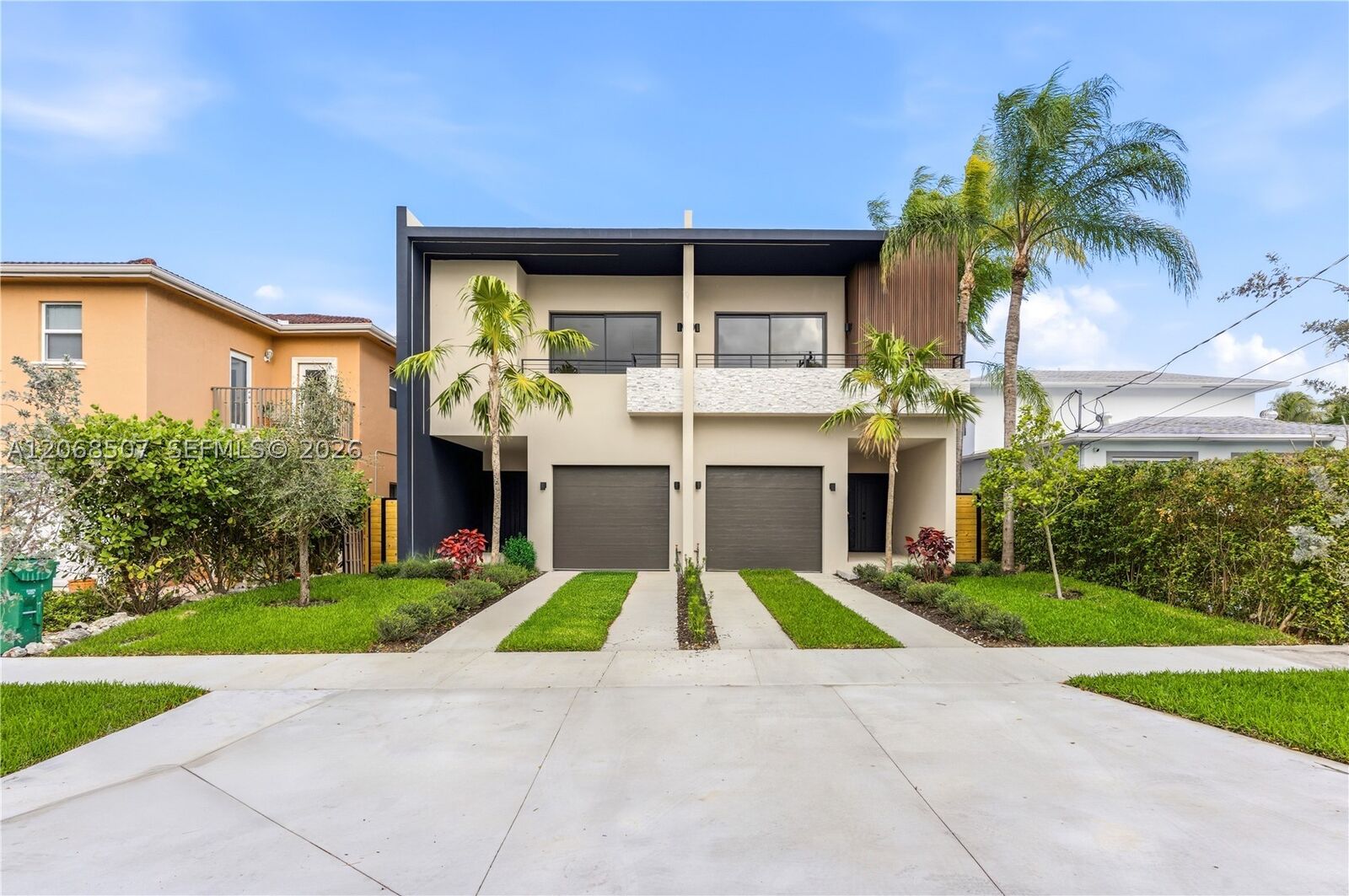 Property Photo:  2927 SW 36th Ave  FL 33133 