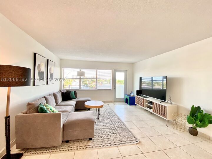 Property Photo:  401 Golden Isles Dr 505  FL 33009 