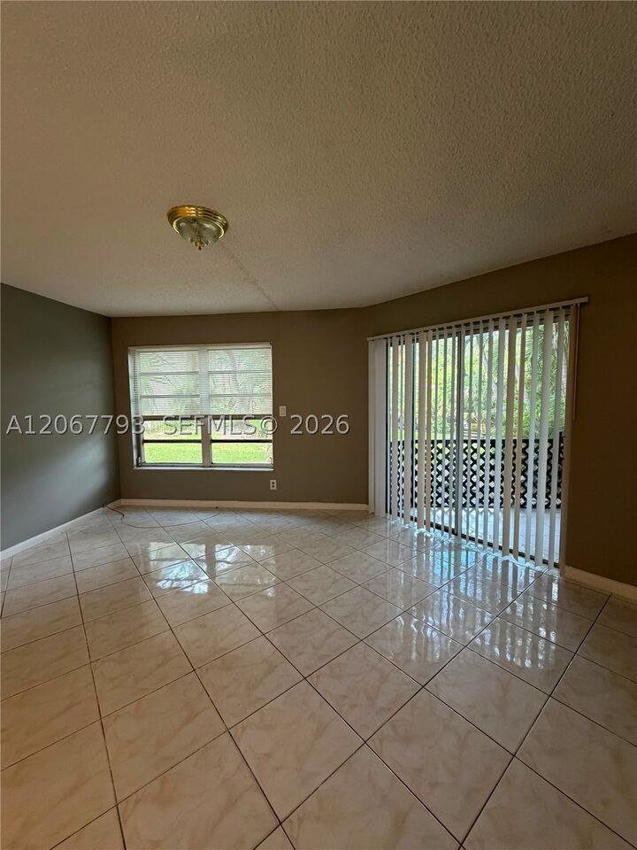 Property Photo: 3100 Riverside Dr 104 FL 33065