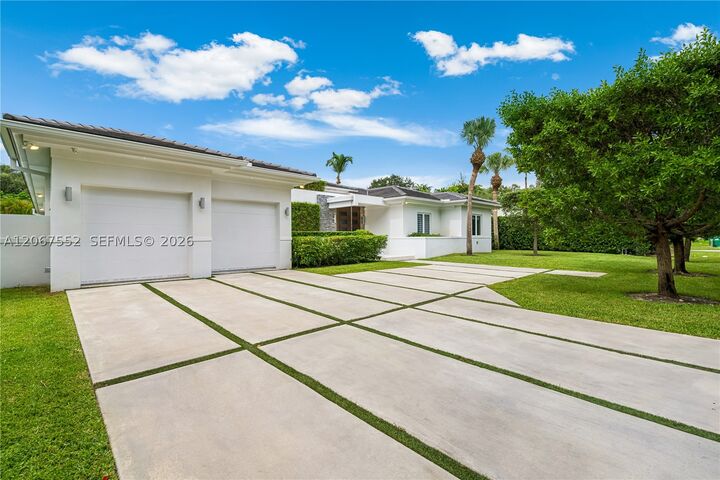Property Photo:  7101 SW 60th St  FL 33143 