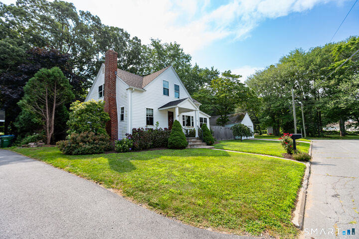 Property Photo:  1 Middle Street  CT 06385 