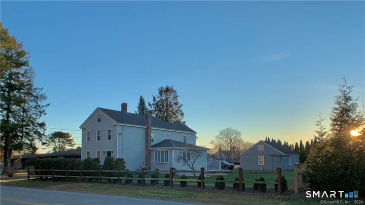 Property Photo:  270 North Water Street  CT 06378 