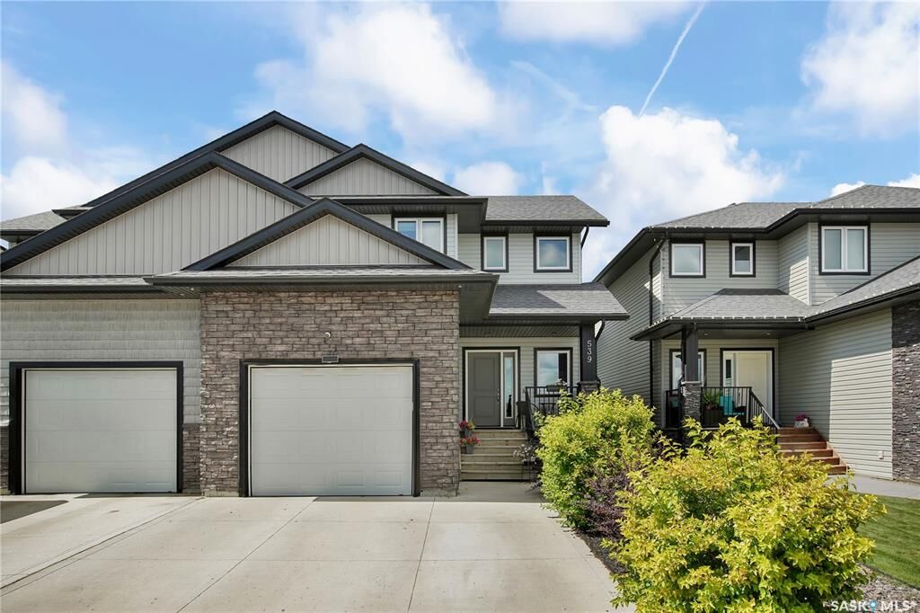 Property Photo: 539 Maple Crescent SK S0K 4S2